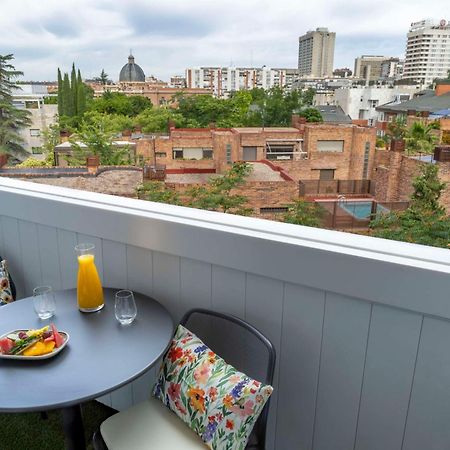 Nh Paseo De La Habana Hotel Мадрид Екстериор снимка